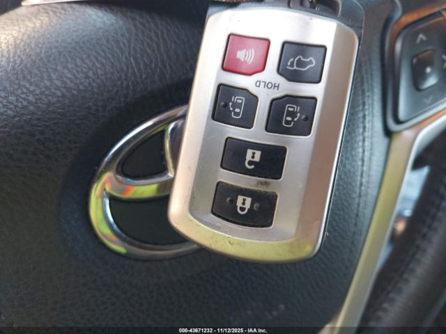 2017 TOYOTA SIENNA 5TDYZ3DC2HS774841 Photo 10