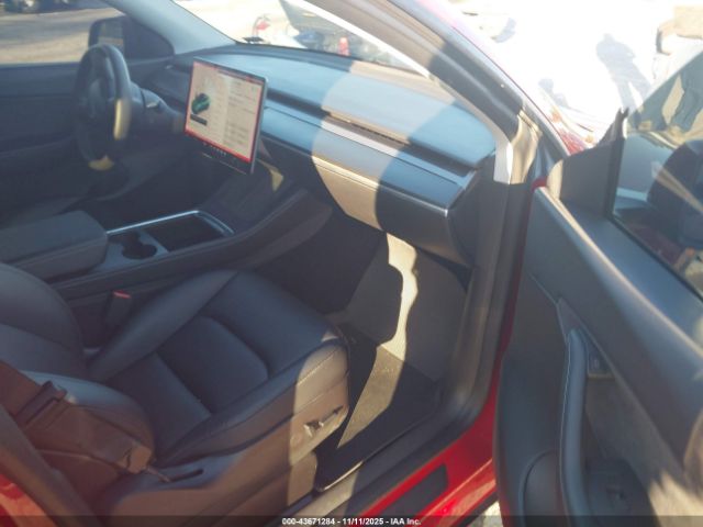 2021 TESLA MODEL Y 5YJYGDEE3MF299386 Photo 4