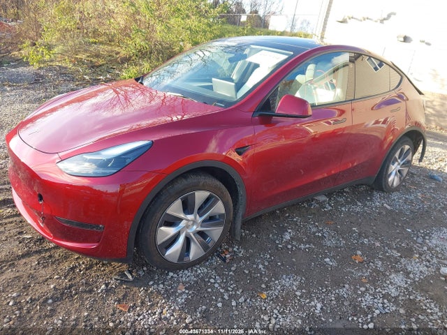 2024 TESLA MODEL Y 7SAYGDEE7RA260808 Photo 1