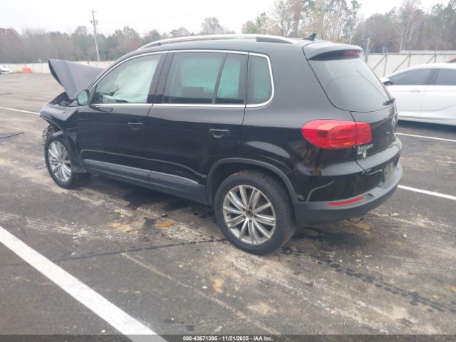 2016 VOLKSWAGEN TIGUAN WVGBV7AX6GW510869 Photo 2