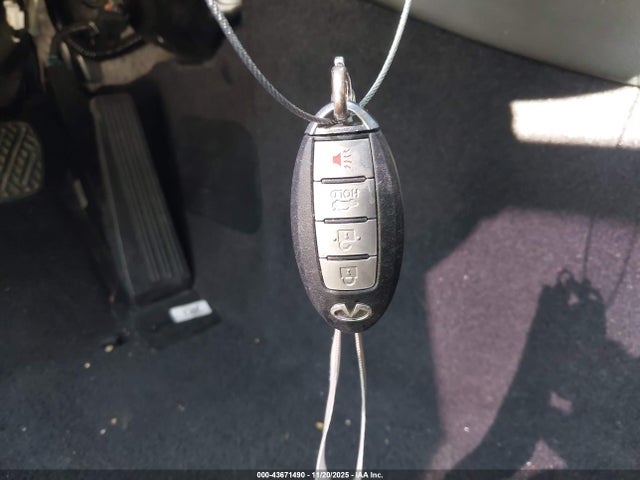 Продажа на аукционе авто 2015 Infiniti Q50 Premium, vin: JN1BV7AR7FM409374, номер лота: 43671490