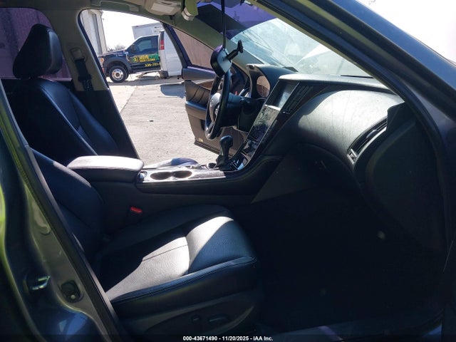 Продажа на аукционе авто 2015 Infiniti Q50 Premium, vin: JN1BV7AR7FM409374, номер лота: 43671490
