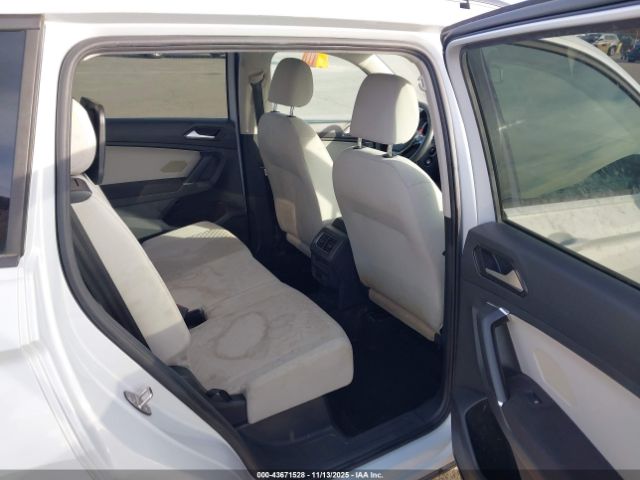 2018 VOLKSWAGEN TIGUAN 3VV1B7AX2JM034556 Photo 7