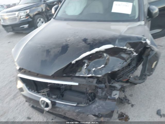 2021 VOLVO XC40 YV4162UK5M2570304 Photo 5