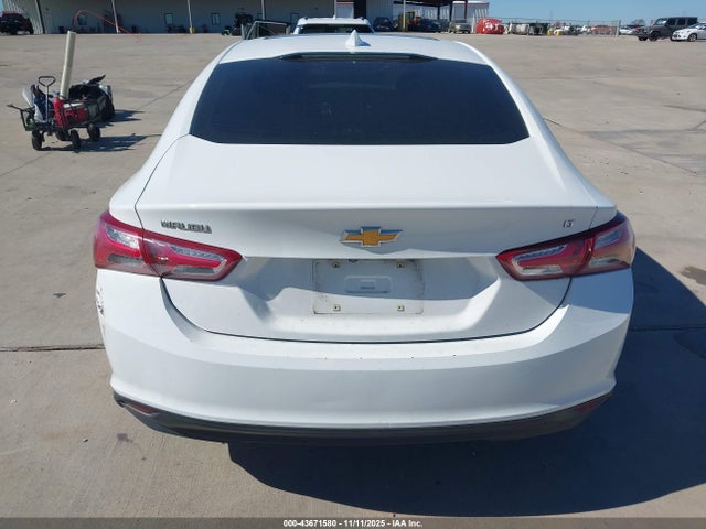 1G1ZD5ST4KF139377 Chevrolet MALIBU LT