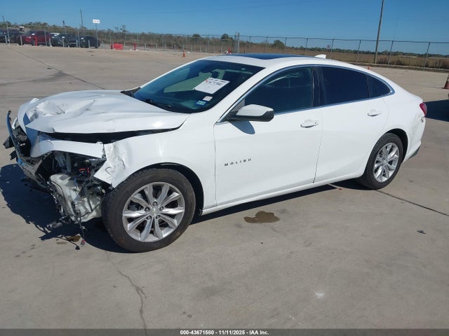 1G1ZD5ST4KF139377 Chevrolet MALIBU LT