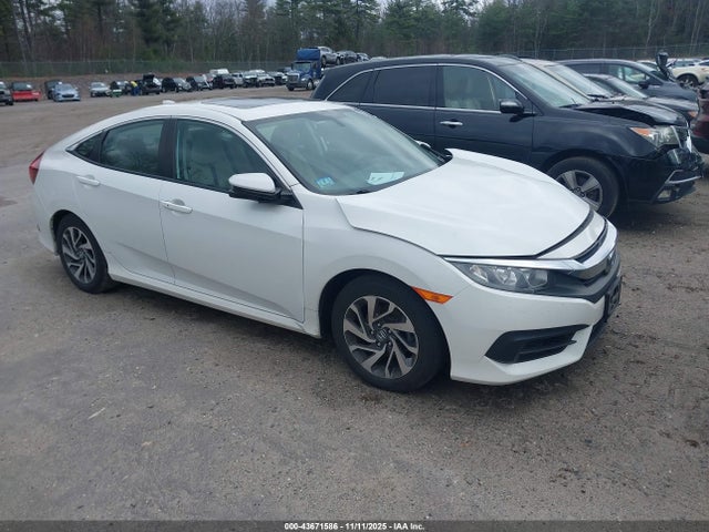 Honda CIVIC EX 2018 2HGFC2F72JH550221 zdjęcie główne