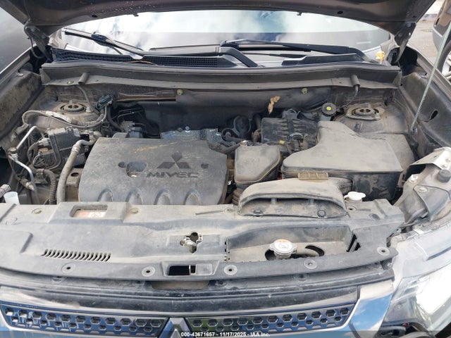 2019 MITSUBISHI OUTLANDER JA4AD3A3XKZ030117 Photo 9