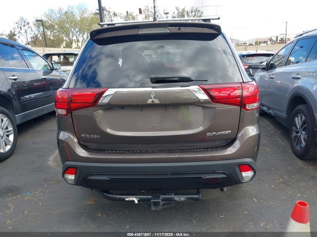 Mitsubishi Outlander Le 2019 JA4AD3A3XKZ030117 Image 16