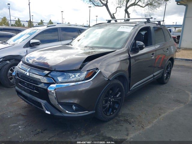 2019 MITSUBISHI OUTLANDER JA4AD3A3XKZ030117 Photo 1