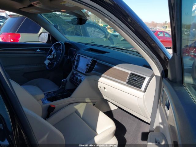 2019 VOLKSWAGEN ATLAS 1V2SR2CA3KC600378 Photo 4