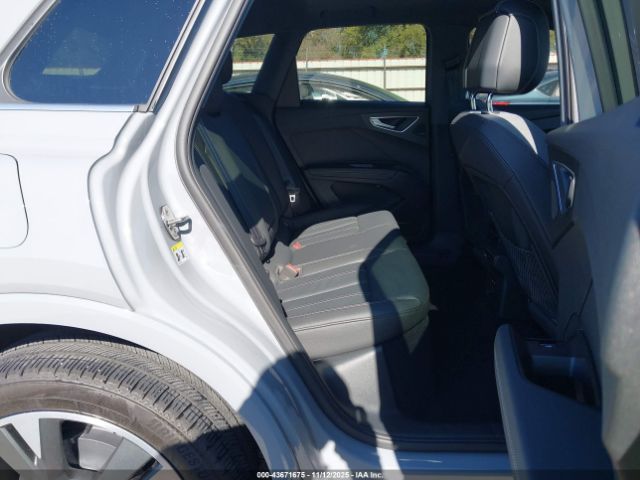 2022 AUDI Q4 E-TRON WA1H2BFZ6NP052952 Photo 7