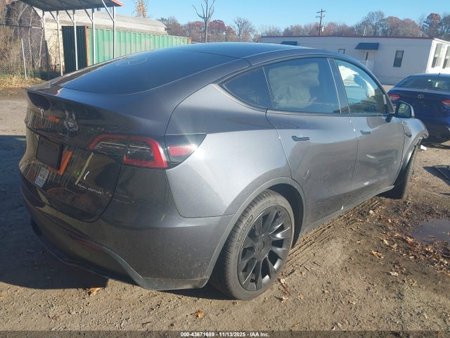 2023 TESLA MODEL Y 7SAYGAEE9PF948825 Photo 3