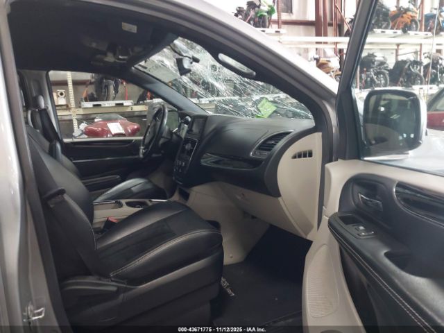 2017 DODGE GRAND CARAVAN 2C4RDGCG6HR858166 Photo 4