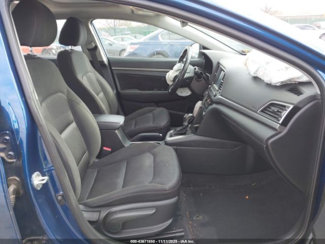 2017 HYUNDAI ELANTRA 5NPD84LF9HH188971 Photo 4