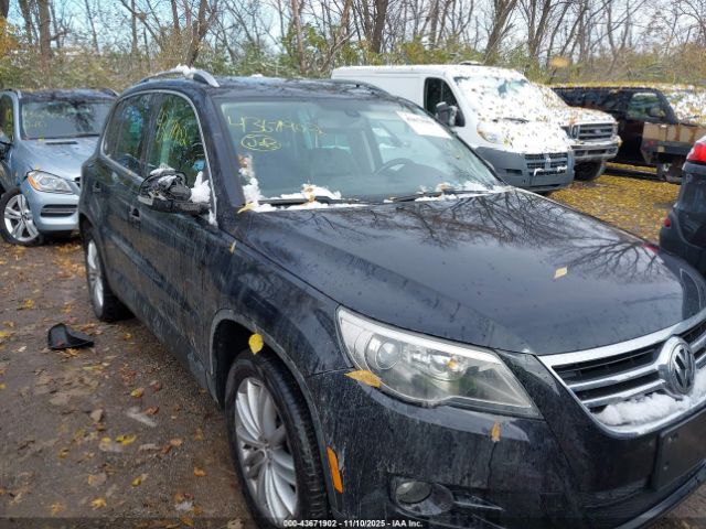 2011 VOLKSWAGEN TIGUAN WVGAV7AX8BW505810 Photo 5