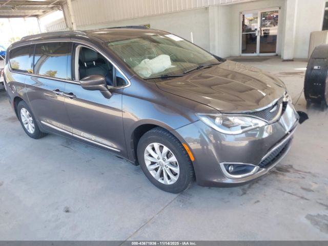 2019 CHRYSLER PACIFICA 2C4RC1BG0KR731633 Photo 0