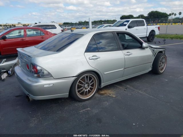 2004 LEXUS IS 300 JTHBD192040086924 Photo 3