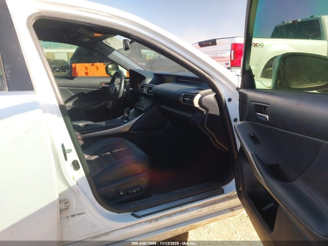Продажа на аукционе авто 2015 Lexus Is 350, vin: JTHBE1D22F5020739, номер лота: 43671988