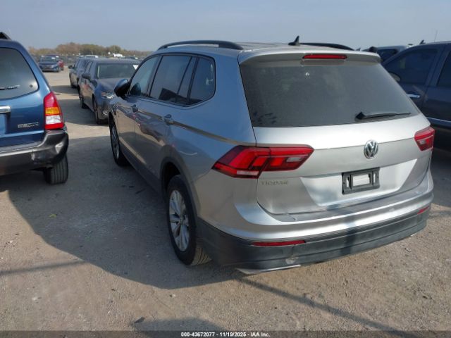 2020 VOLKSWAGEN TIGUAN 3VV1B7AX5LM138834 Photo 2