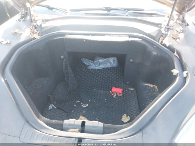 2015 TESLA MODEL S 5YJSA1E12FF111155 Photo 9