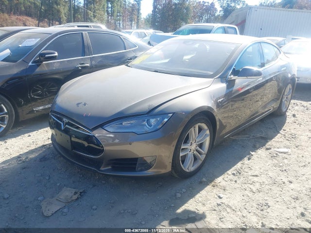 2015 TESLA MODEL S 5YJSA1E12FF111155 Photo 1