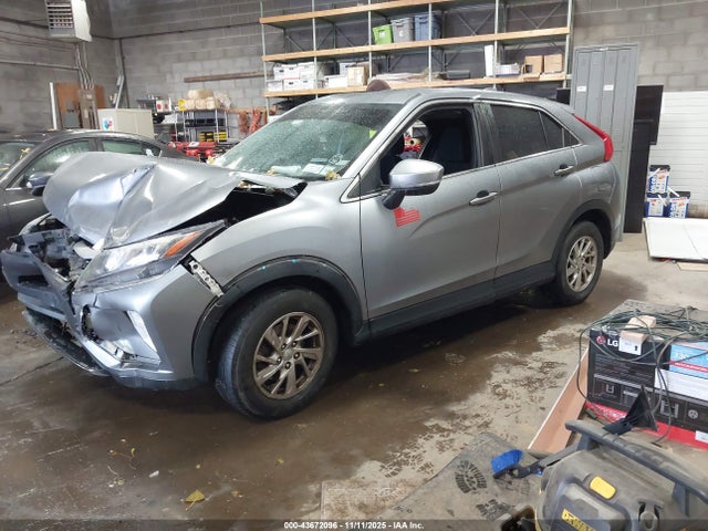 2018 MITSUBISHI ECLIPSE CROSS JA4AS3AAXJZ040830 Photo 1