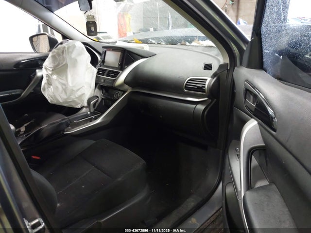2018 MITSUBISHI ECLIPSE CROSS JA4AS3AAXJZ040830 Photo 4