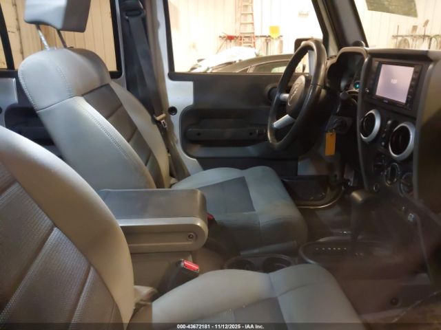 2010 JEEP WRANGLER UNLIMITED 1J4BA5H14AL110155 Photo 4