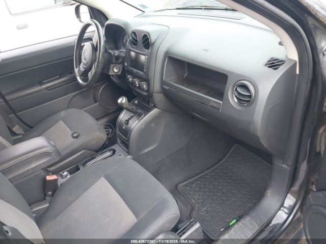 2011 JEEP COMPASS 1J4NF1FB4BD154915 Photo 4