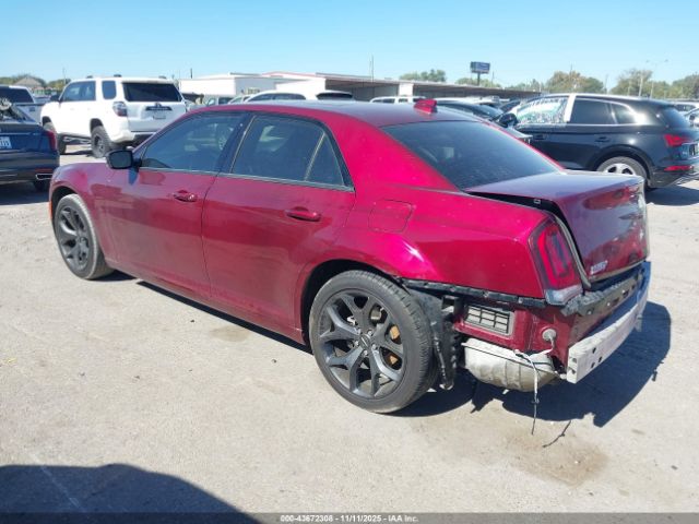 2023 CHRYSLER 300 2C3CCABG7PH620410 Photo 2