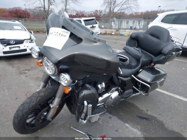 2019 HARLEY-DAVIDSON FLHTK 1HD1KEF11KB645774 Photo 1