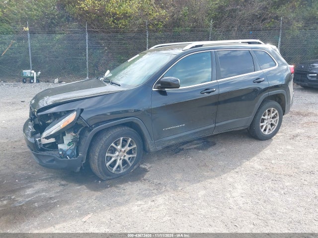 Jeep Cherokee Latitude 2016 1C4PJMCB4GW131844 Image 2