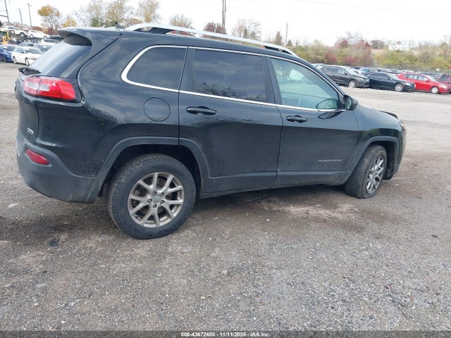 Jeep Cherokee Latitude 2016 1C4PJMCB4GW131844 Image 4