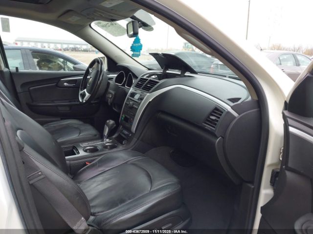 2012 CHEVROLET TRAVERSE 1GNKRJED9CJ172792 Photo 4