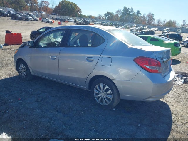 2017 MITSUBISHI MIRAGE G4 ML32F3FJ2HH004642 Photo 2
