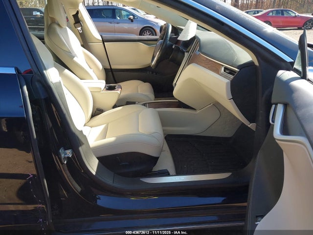 2017 TESLA MODEL S 5YJSA1E21HF221383 Photo 4