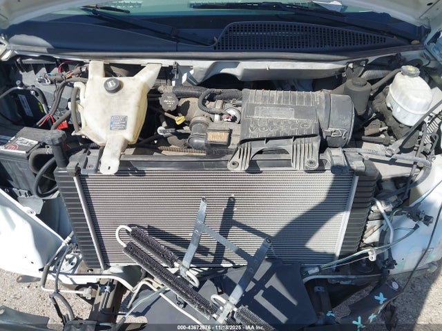 43672676 :رقم المزاد ، 1GB6G5CG2E1197724 vin ، 2014 Chevrolet Express Cutaway 4500 مزاد بيع