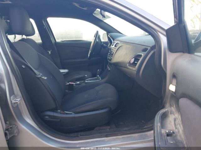 2013 CHRYSLER 200 1C3CCBBG3DN532298 Photo 4