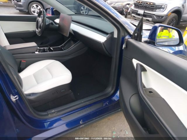 2020 TESLA MODEL Y 5YJYGDEE3LF023076 Photo 4