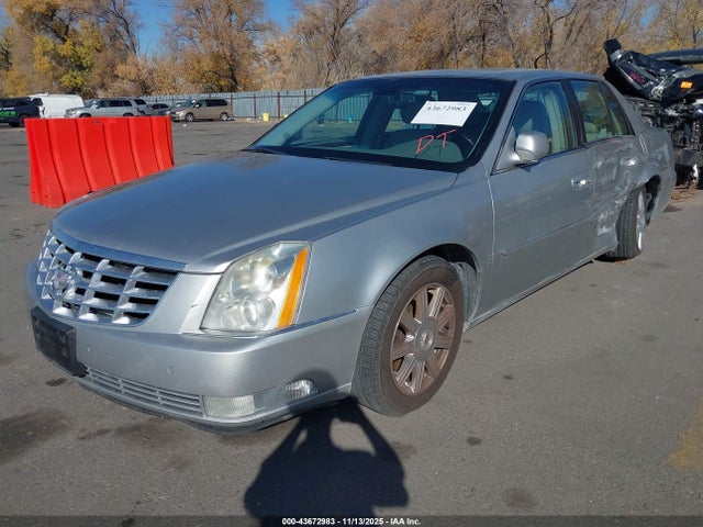 43672983 :رقم المزاد ، 1G6KD57Y48U133521 vin ، 2008 Cadillac Dts 1sd مزاد بيع