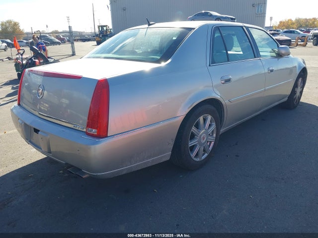 43672983 :رقم المزاد ، 1G6KD57Y48U133521 vin ، 2008 Cadillac Dts 1sd مزاد بيع