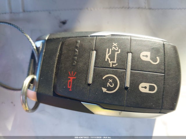 2022 RAM 2500 3C6TR5EJ5NG417626 Photo 10