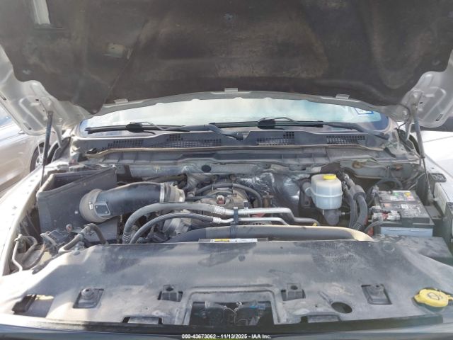 2017 RAM 2500 3C6UR5CJ4HG590551 Photo 9