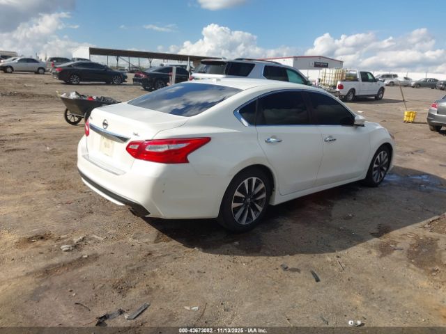 2017 NISSAN ALTIMA 1N4AL3AP7HC131547 Photo 3