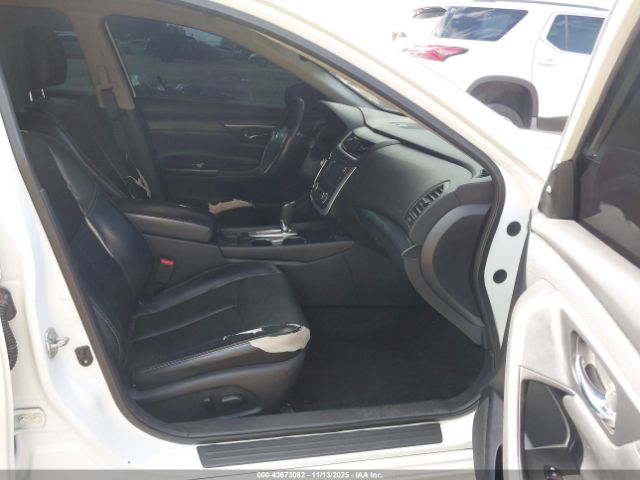 2017 NISSAN ALTIMA 1N4AL3AP7HC131547 Photo 4