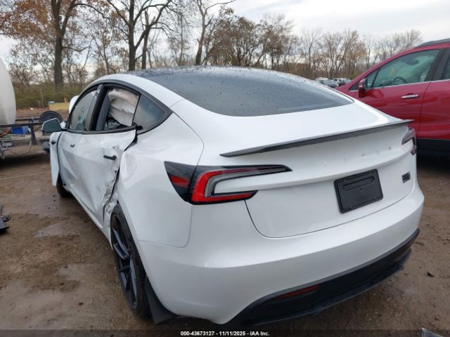 2024 TESLA MODEL 3 5YJ3E1ET5RF783452 Photo 2