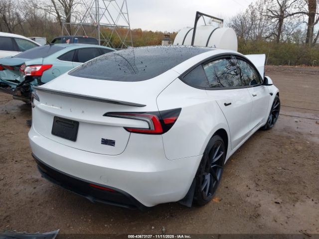 2024 TESLA MODEL 3 5YJ3E1ET5RF783452 Photo 3