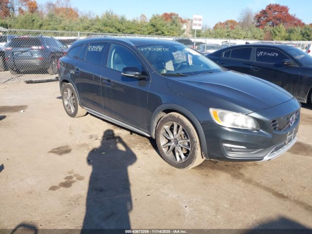 2015 VOLVO V60 CROSS COUNTRY YV4612HK0F1001996