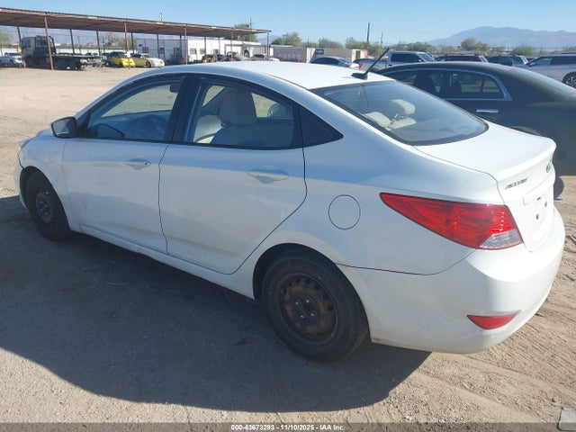 2013 HYUNDAI ACCENT KMHCT4AE9DU480880 Photo 2